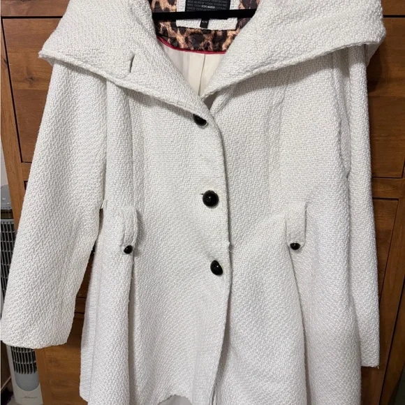 Steve Madden Cream Textured Trench Coat - Picture 1 of 6